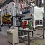 Macchina per pressa a caldo per compensato